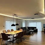 Hillside וילה *