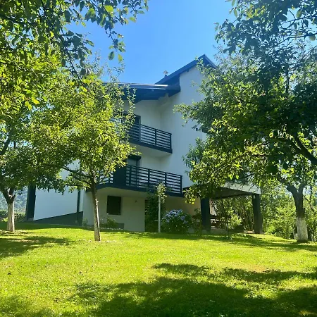 Hillside * سراييفو