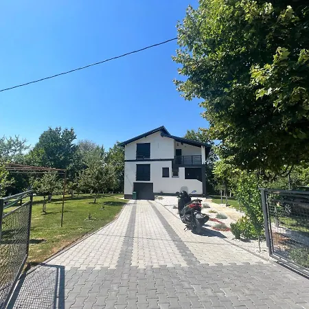 Hillside * Szarajevó