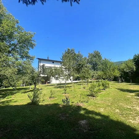 Hillside Villa *