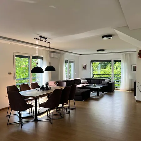 Villa Hillside *